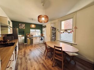 Photo 9- click for photo gallery